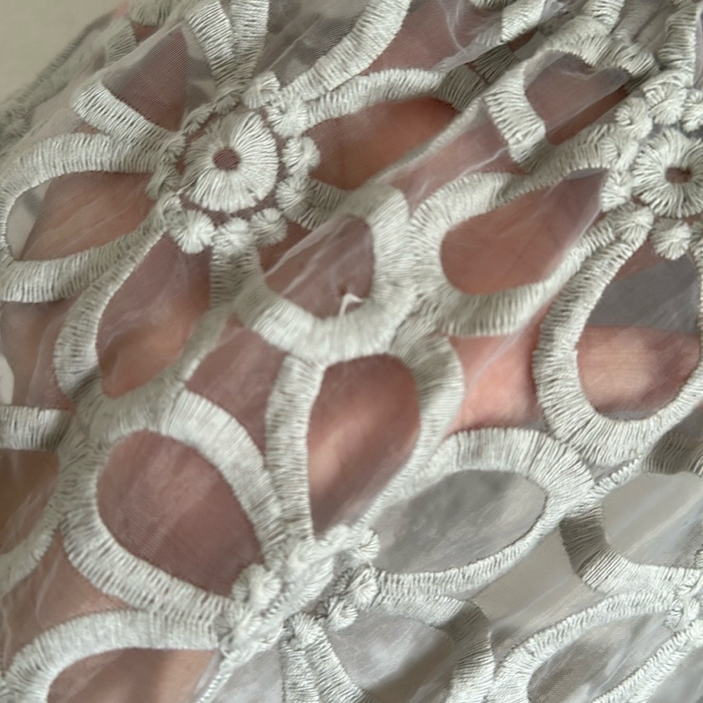 Ivy City Co Destiny Dress - Picture 11 of 14